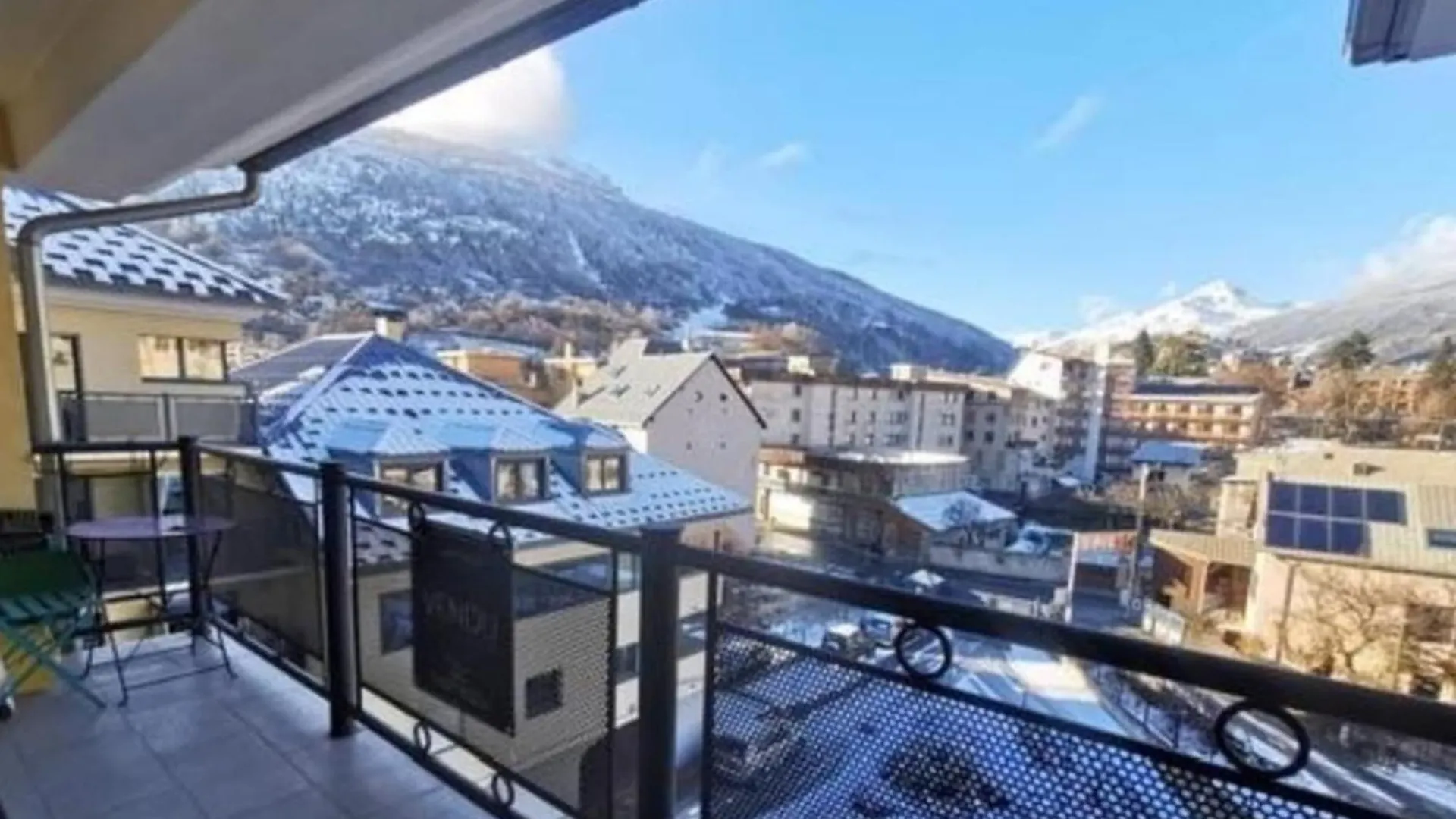 3 Rooms Duplex With Balcony Briancon